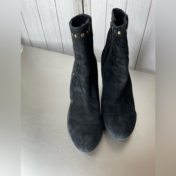 Neiman Marcus Women Black Silver Studded Suede Boot Shoe Sz US 9 - Picture 3 of 6